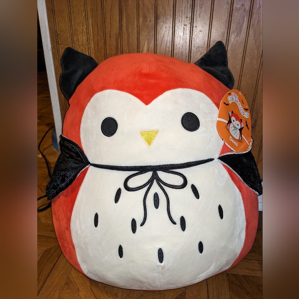Demi Owl Squishmallow (Halloween Ver)